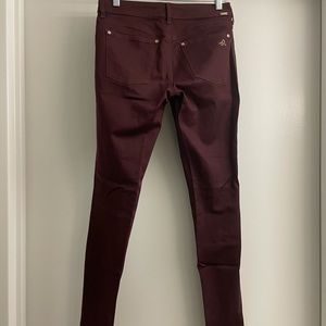DL1961 burgundy Emma jeans- like new